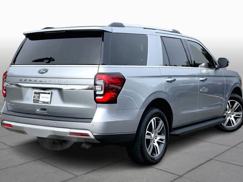 Used 2024 Ford Expedition Limited image 13