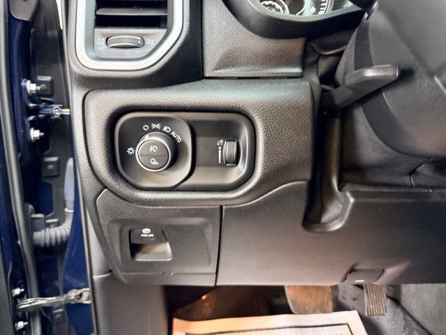 Used 2020 RAM 1500 Big Horn AWD/4WD image 24