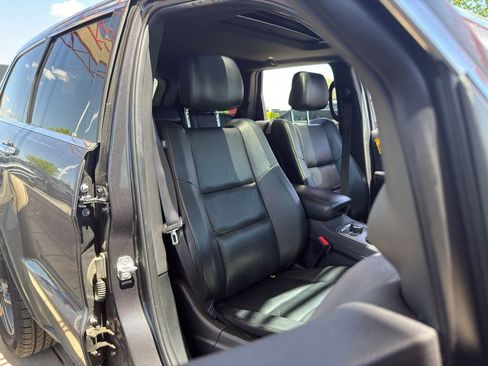 Used 2018 Jeep Grand Cherokee Limited AWD/4WD image 38