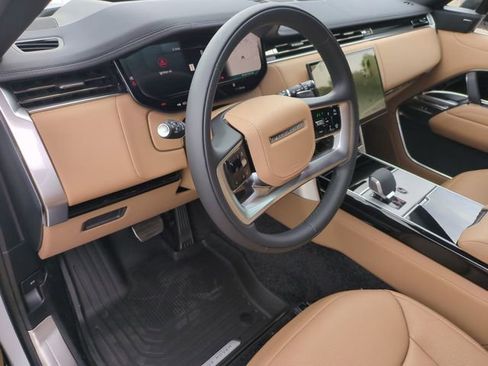 New 2026 Land Rover Range Rover Long Wheelbase SE AWD/4WD image 7