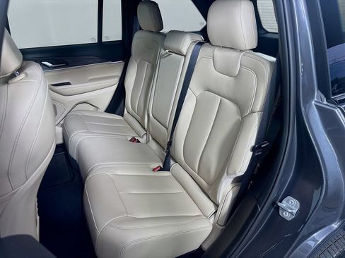 Used 2024 Jeep Grand Cherokee Limited RWD image 22