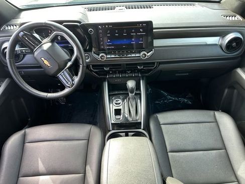 Used 2023 Chevrolet Colorado LT w/ LT Convenience Package III image 18