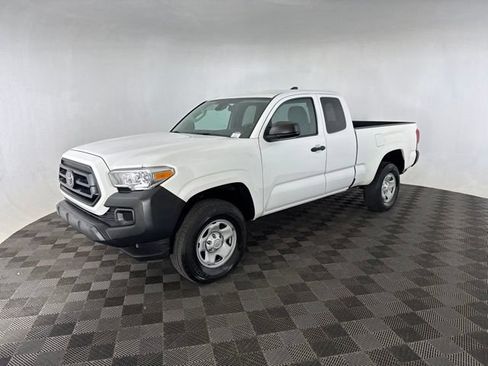 Used 2023 Toyota Tacoma SR RWD image 3