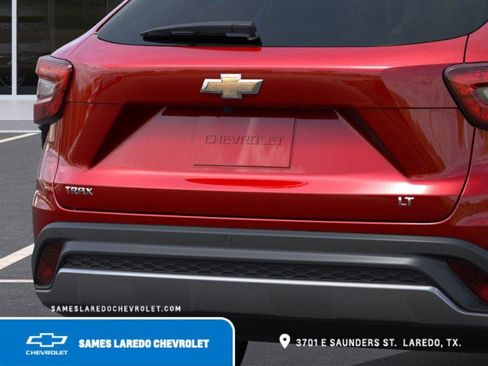 New 2026 Chevrolet Trax LT w/ Driver Confidence Package image 14