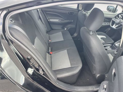 Used 2022 Nissan Versa S FWD image 13