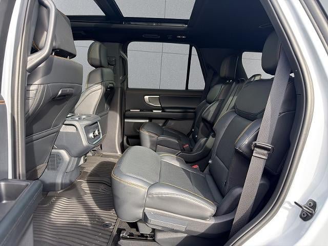Used 2025 Ford Expedition Tremor AWD/4WD image 24