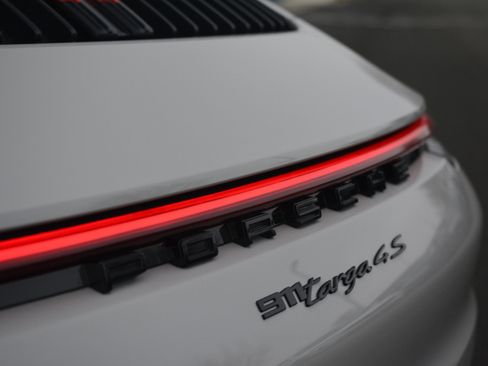 Certified 2024 Porsche 911 Targa 4S image 33