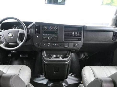 Used 2024 Chevrolet Express 3500 LS RWD image 15