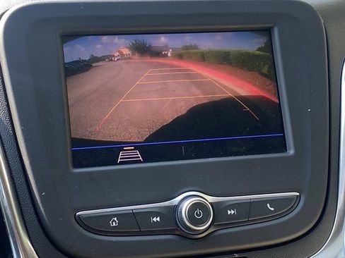 Used 2020 Chevrolet Equinox LS w/ LPO, Floor Liner Package FWD image 12