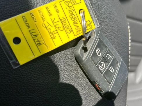 Used 2023 Volkswagen Jetta SE image 59