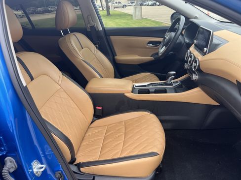 Used 2024 Nissan Sentra SV w/ SV Premium Package FWD image 27