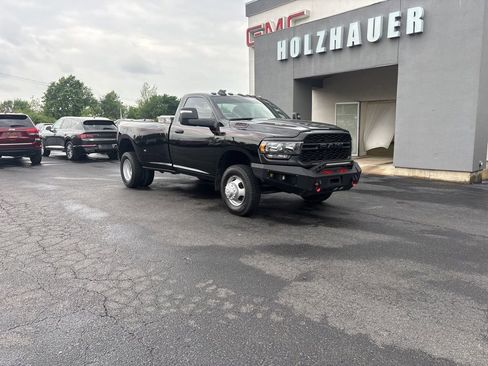 Used 2024 RAM 3500 Tradesman AWD/4WD image 2