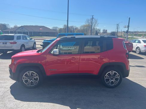 Used 2016 Jeep Renegade Limited image 5