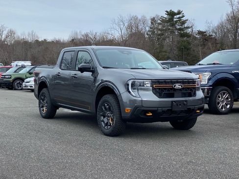 New 2025 Ford Maverick Tremor image 2