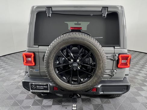 Used 2021 Jeep Wrangler Unlimited Sahara w/ Safety Group AWD/4WD image 11