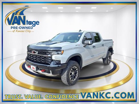 Certified 2025 Chevrolet Silverado 1500 ZR2 w/ Technology Package AWD/4WD image 1