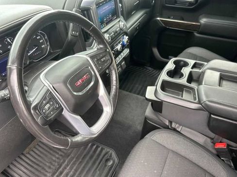 Used 2020 GMC Sierra 1500 SLE w/ SLE Value Package image 4