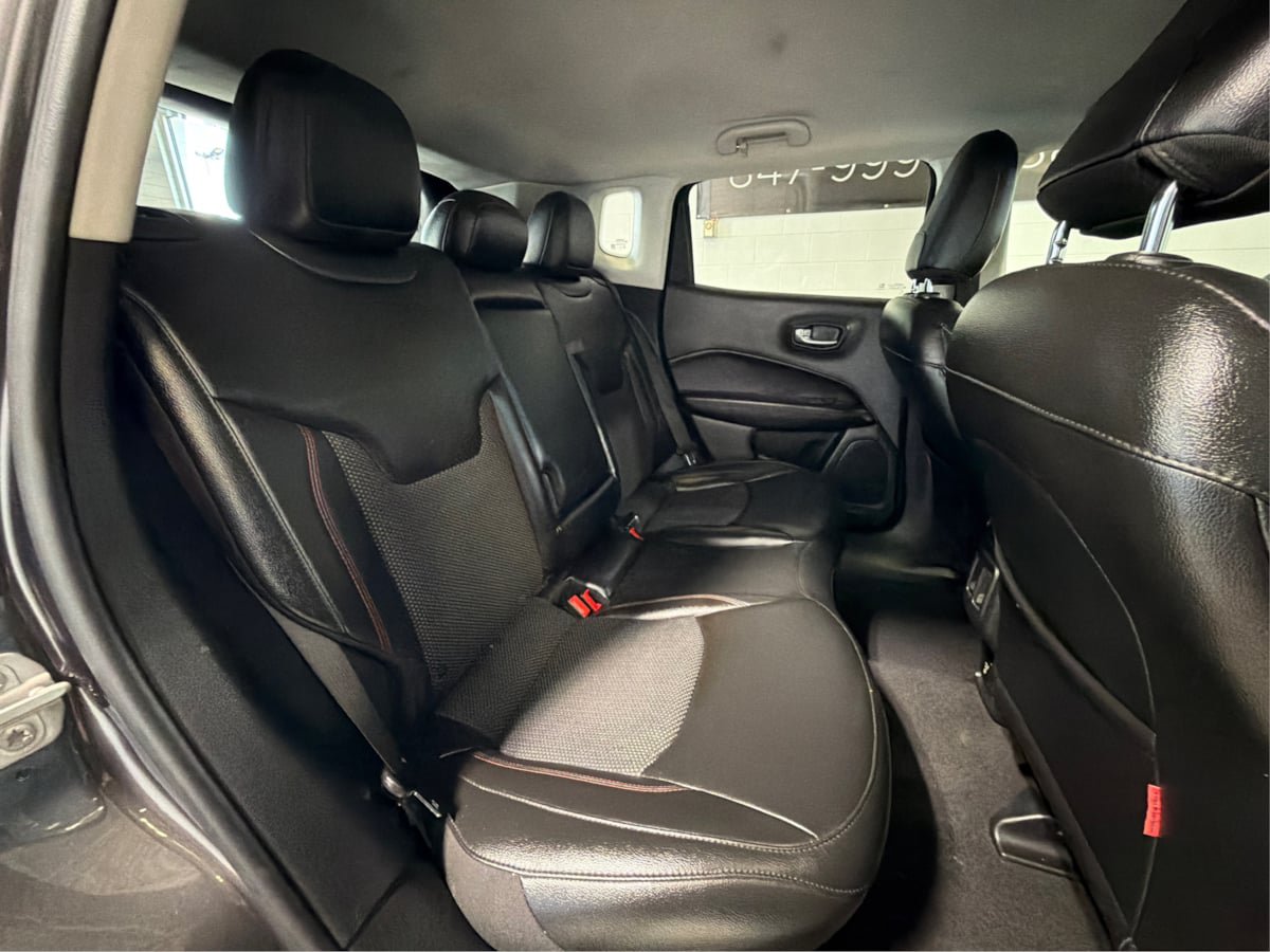 Used 2021 Jeep Compass Trailhawk AWD/4WD image 15