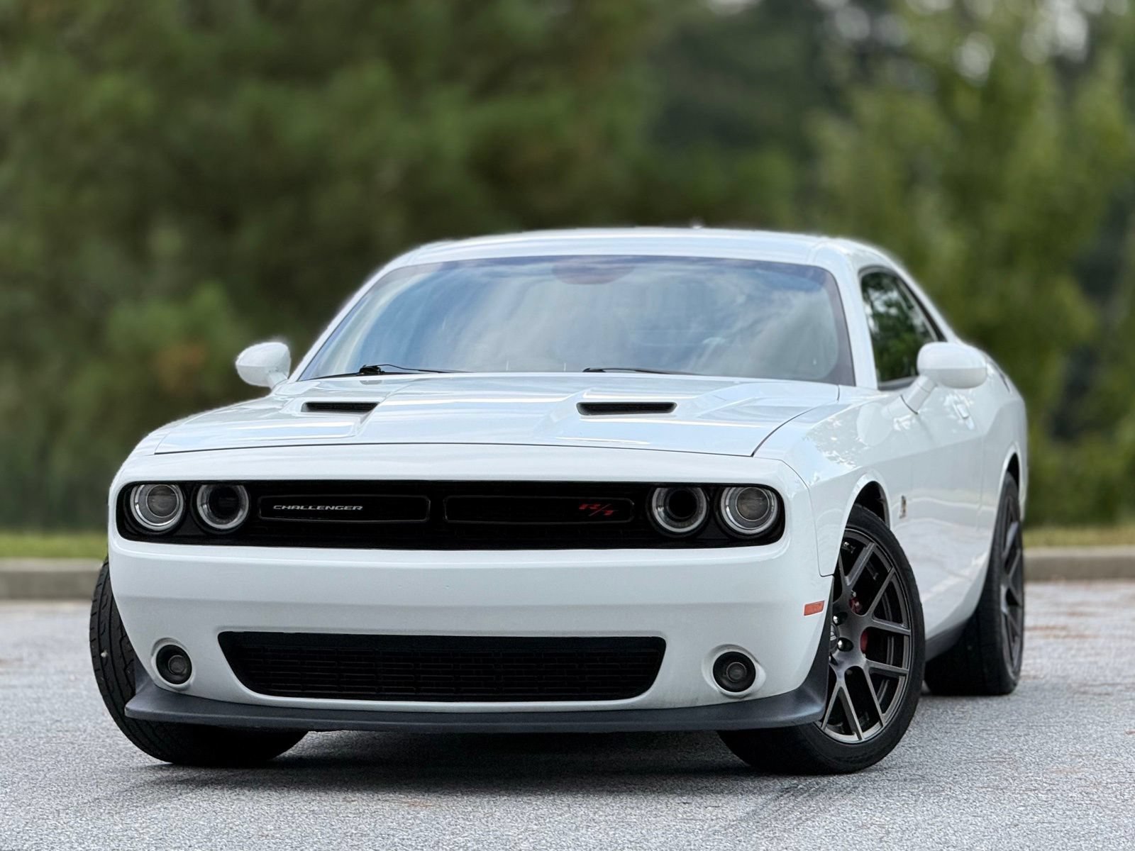 Used 2018 Dodge Challenger R/T Scat Pack RWD image 2