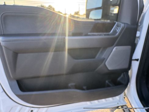 Used 2026 Ford F250 Lariat AWD/4WD image 6