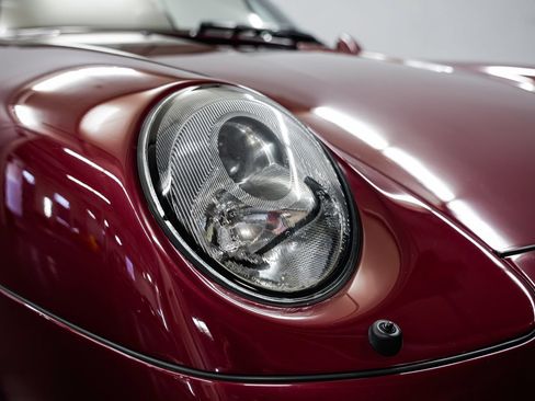 Used 1997 Porsche 911 Carrera RWD image 38