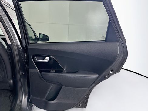 Used 2022 Kia Niro EX Premium image 30