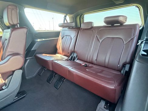 Used 2024 Ford Expedition Max Limited AWD/4WD image 22