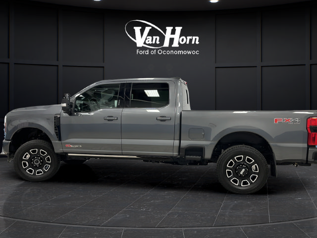 Used 2026 Ford F350 Platinum AWD/4WD image 4