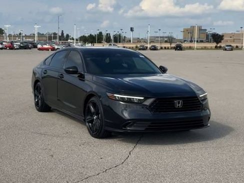 Used 2023 Honda Accord Sport image 3