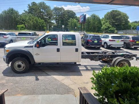 Used 2016 Ford F550 2WD Crew Cab Super Duty w/ Power Equipment Group image 5