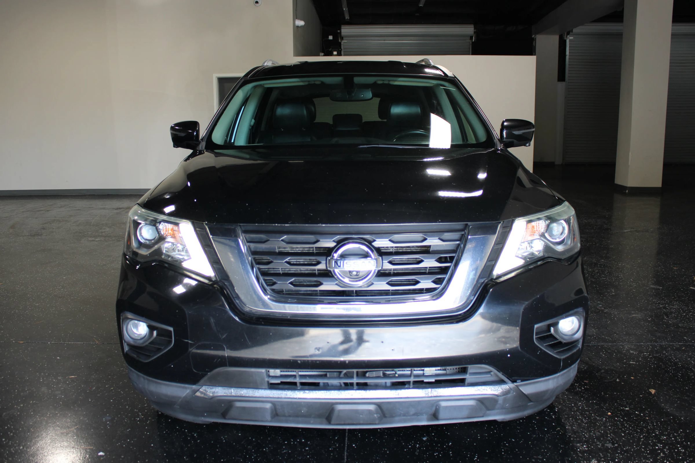 Used 2018 Nissan Pathfinder SL w/ Cargo Package FWD image 8
