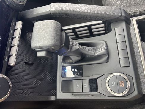 Used 2025 Toyota 4Runner SR5 image 39