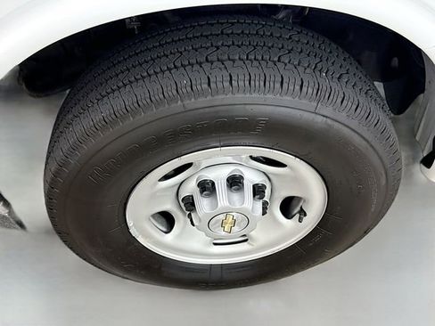 New 2025 Chevrolet Express 3500 w/ Power Convenience Package image 29