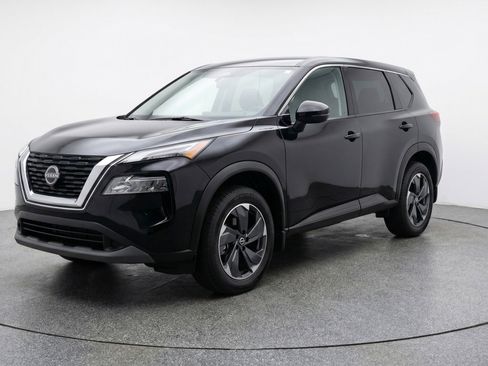 Used 2025 Nissan Rogue SV FWD image 3
