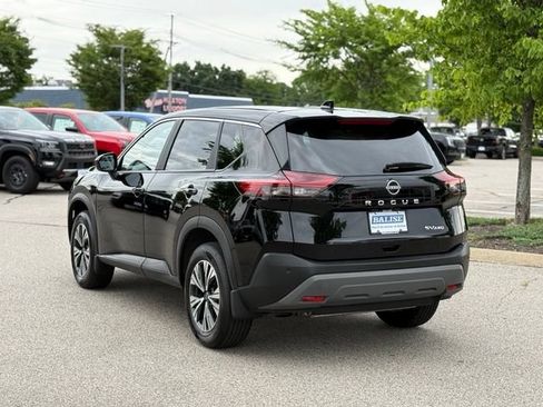 Used 2023 Nissan Rogue SV AWD/4WD image 7