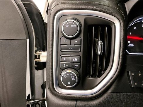 Used 2020 Chevrolet Silverado 2500 LT w/ Convenience Package image 33