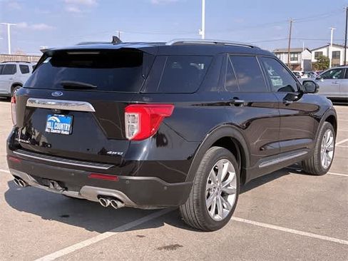 Used 2022 Ford Explorer Platinum w/ Equipment Group 601A image 6