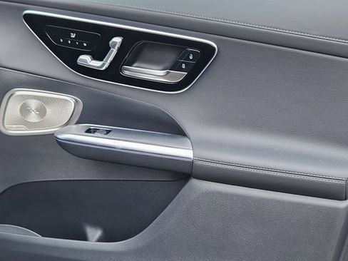 New 2026 Mercedes-Benz GLC 300 4MATIC image 17