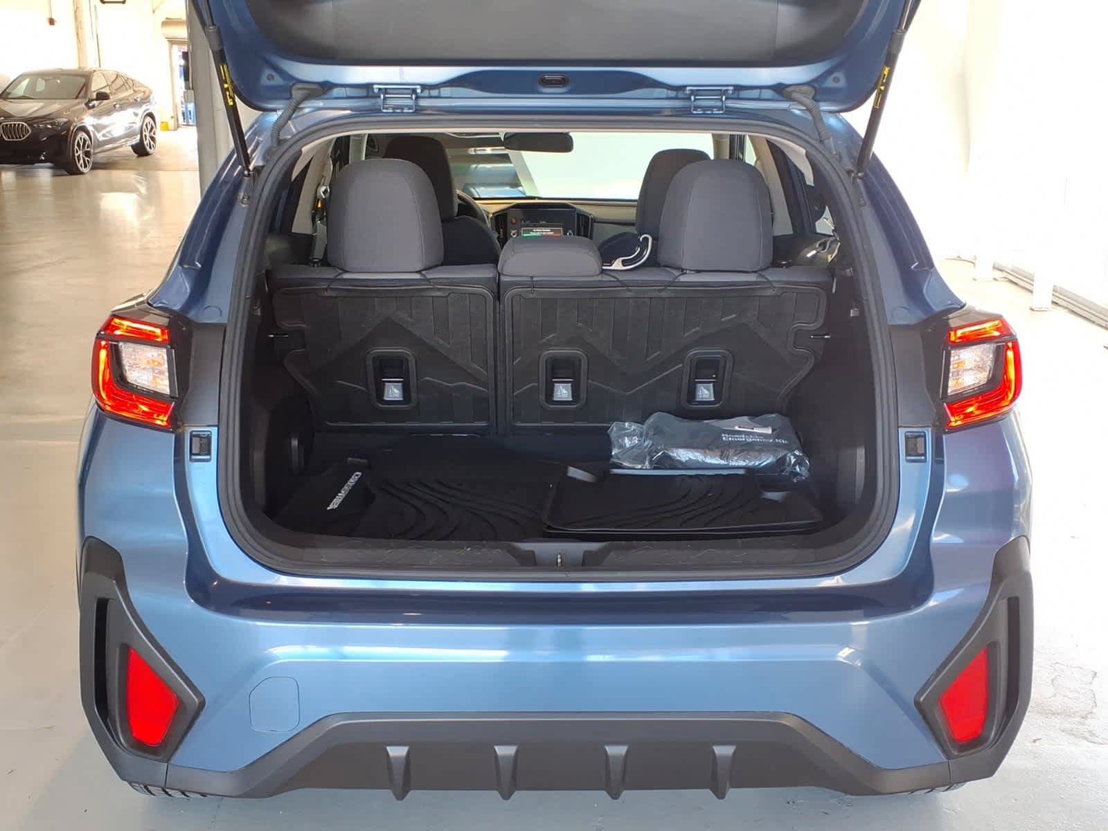 Used 2024 Subaru Crosstrek 2.0i AWD/4WD image 9