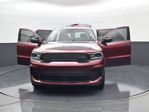 Used 2024 Dodge Durango SXT w/ SXT Blacktop Group AWD/4WD image 32