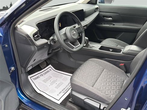Used 2023 Nissan Kicks S FWD image 10