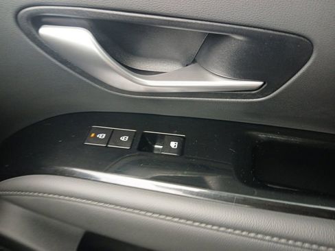 Used 2025 Hyundai Tucson Limited AWD/4WD image 10