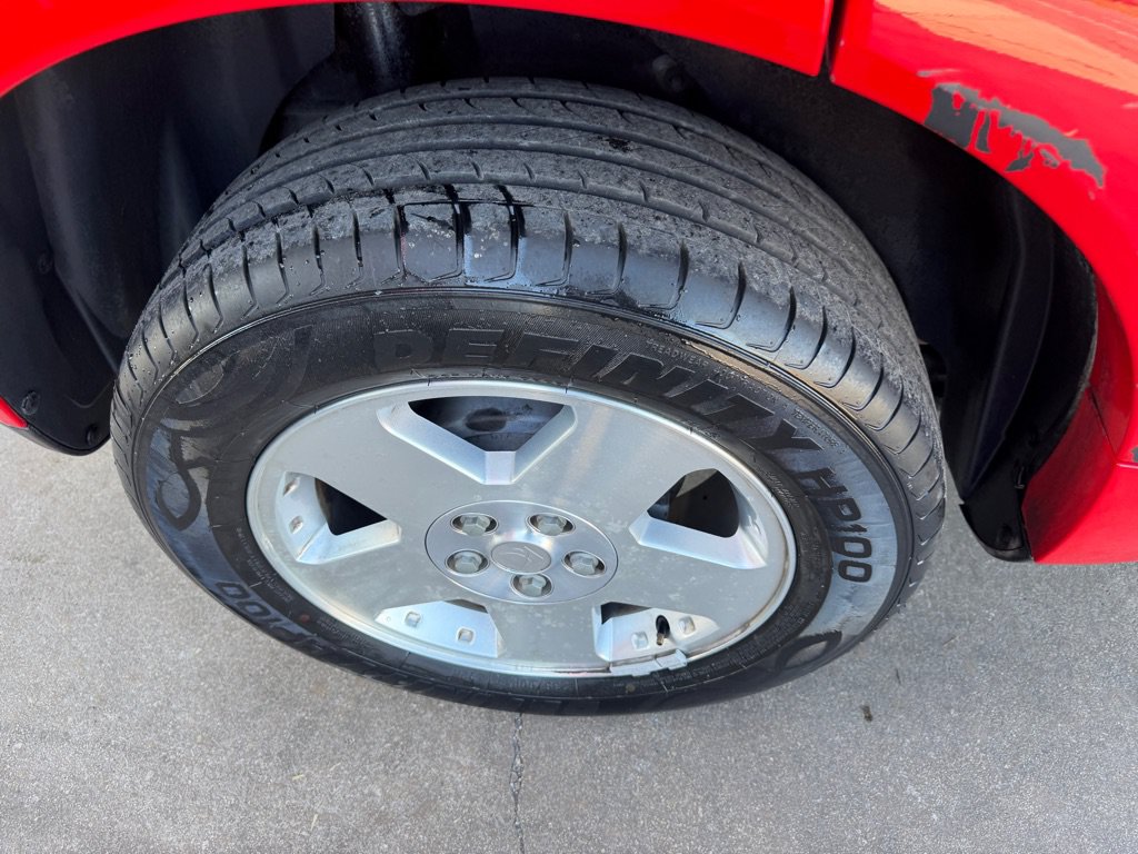 Used 2006 Saturn Vue 2WD V6 w/ Sun & Sound Pkg image 32