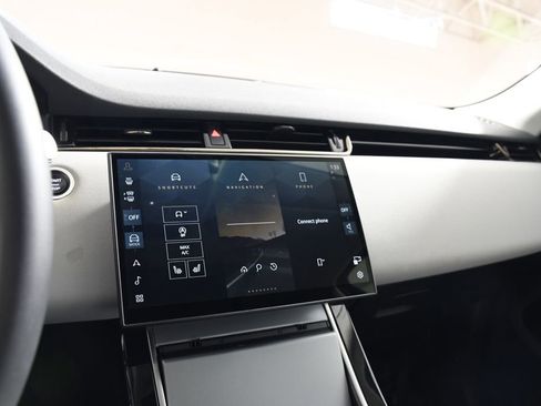 Used 2024 Land Rover Range Rover Evoque S image 32