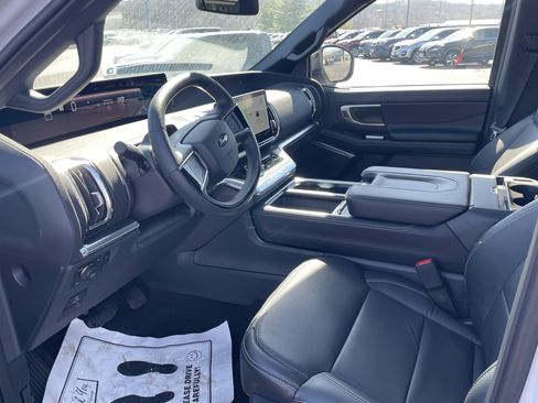 New 2025 Ford Expedition Max Platinum w/ Stealth Performance Package image 9