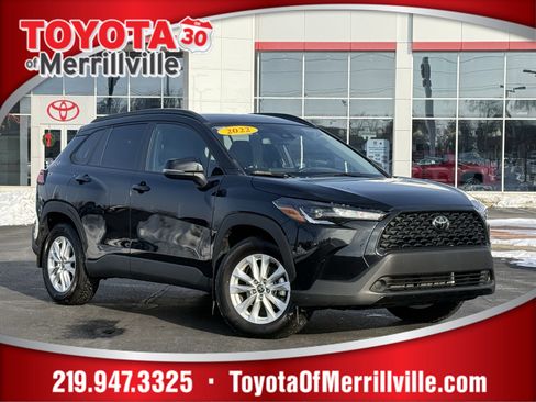 Certified 2022 Toyota Corolla Cross LE image 1