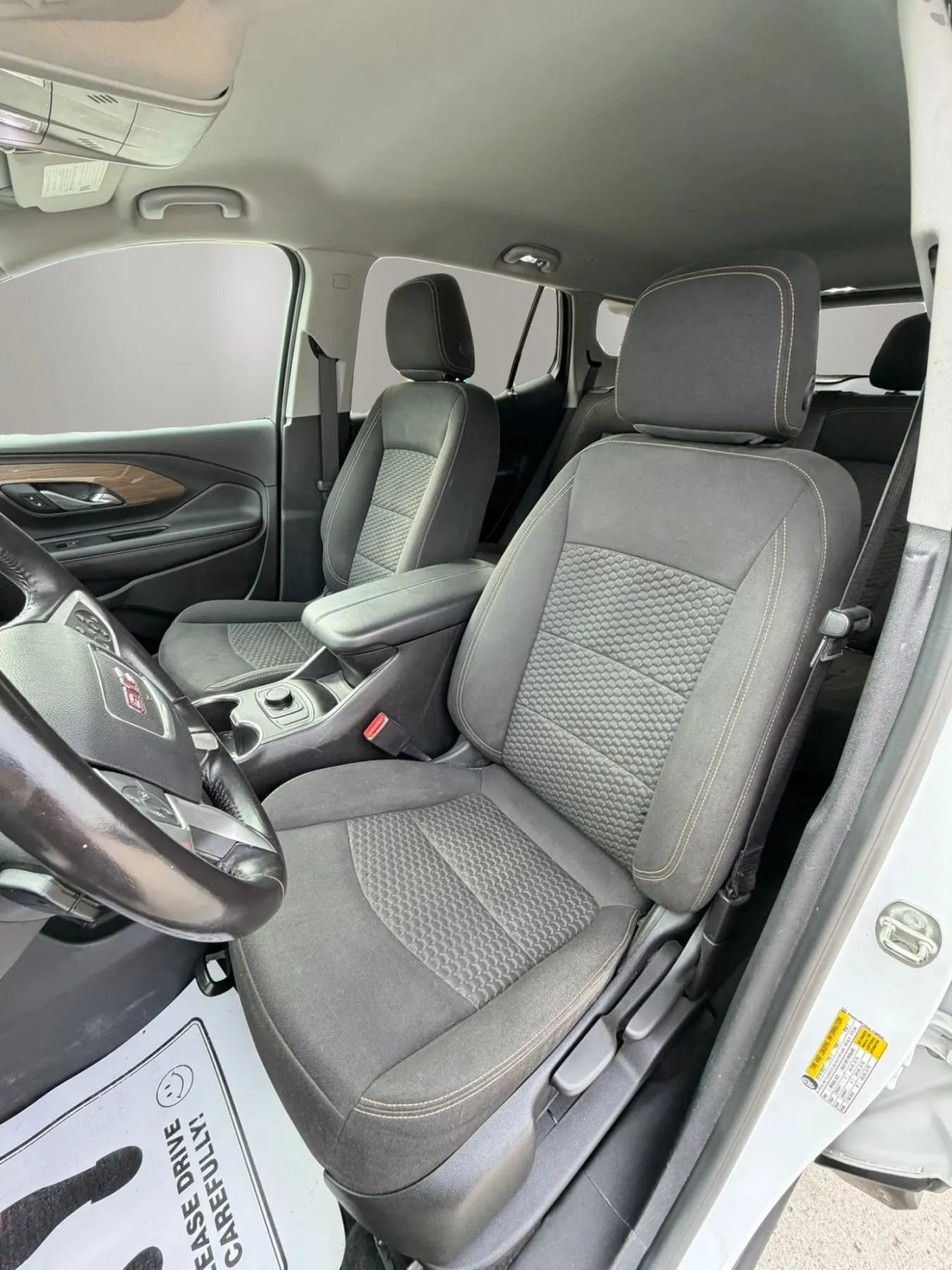 Used 2018 GMC Terrain SLE FWD image 18