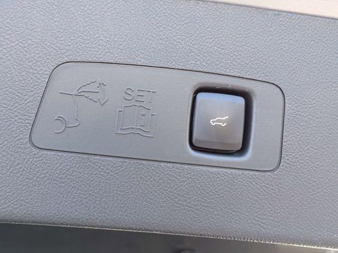 Used 2023 Lincoln Corsair Reserve w/ Equipment Group 201A AWD/4WD image 14