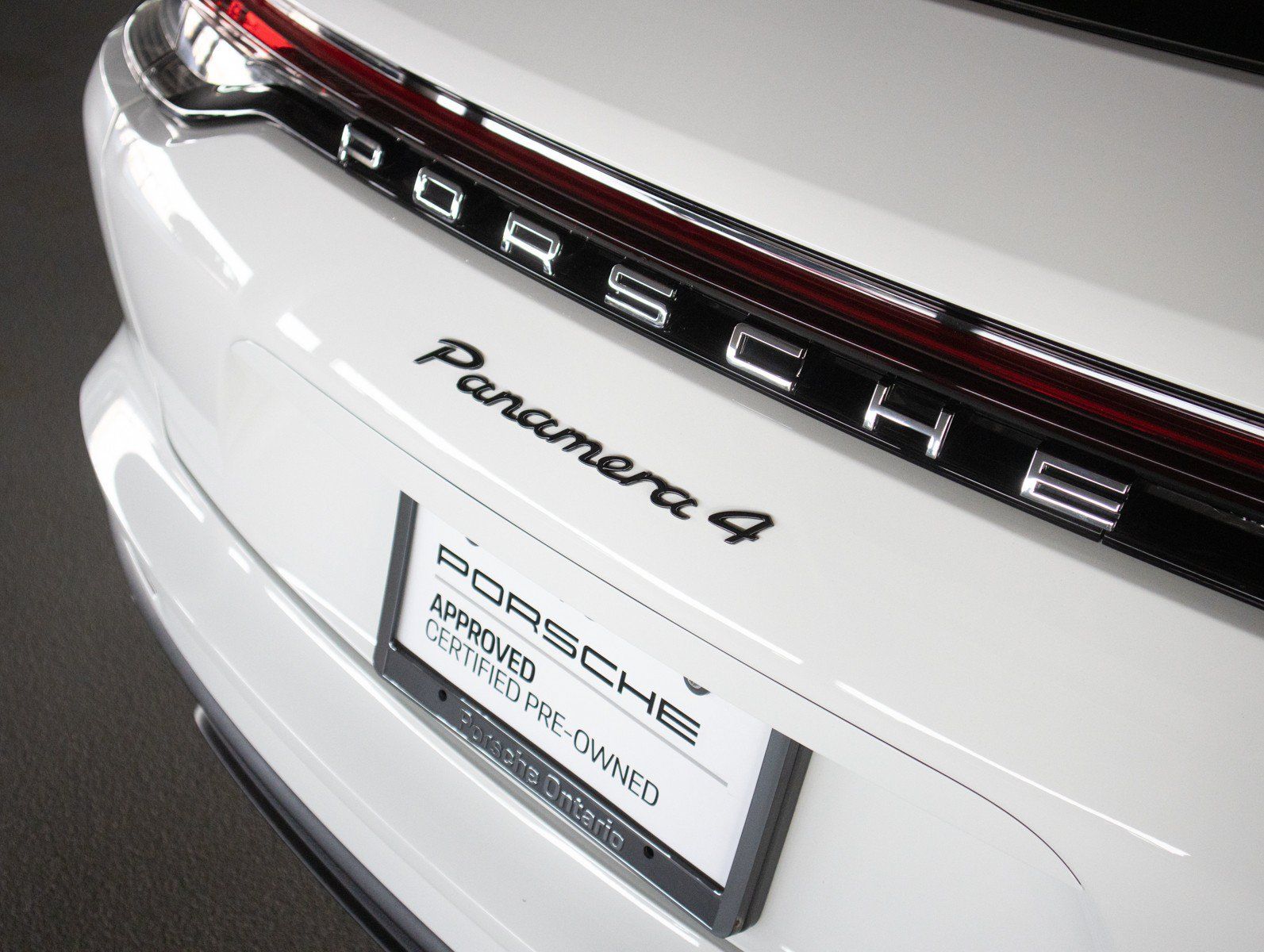 Certified 2023 Porsche Panamera 4 w/ Premium Package AWD/4WD image 29