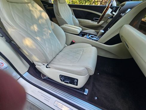 Used 2014 Bentley Continental GT image 18